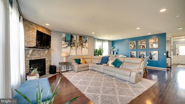 Building Photo - 24855 Bradford Forest Dr