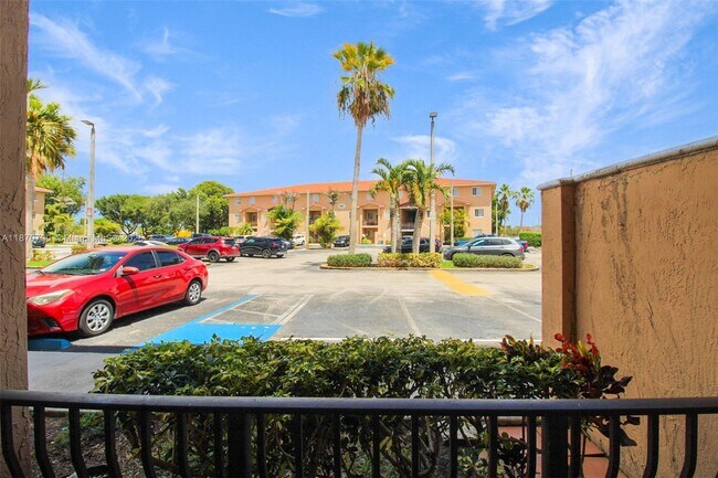 Building Photo - 17425 NW 75th Pl