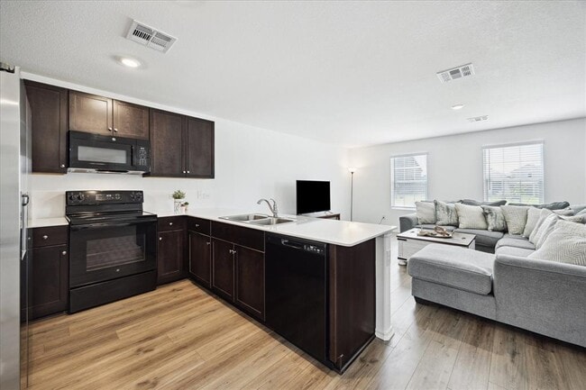 Building Photo - 221 Texas Angel Wy