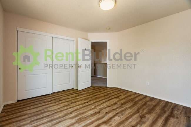 Building Photo - CALL US TODAY AT (505) 808-6467 TO SCHEDUL...