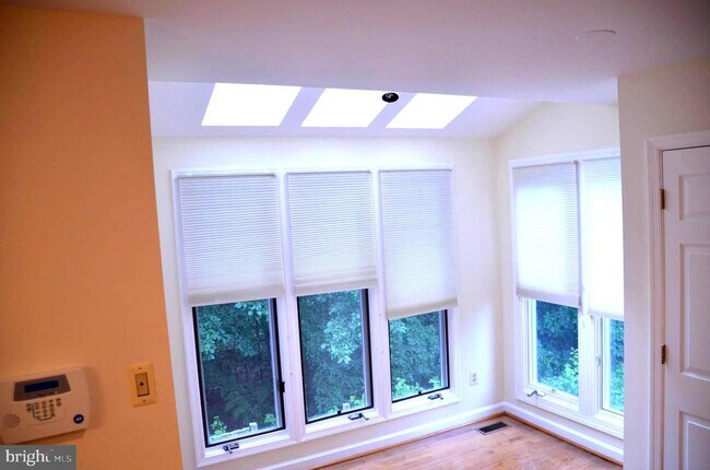 Building Photo - 6086 Joust Ln