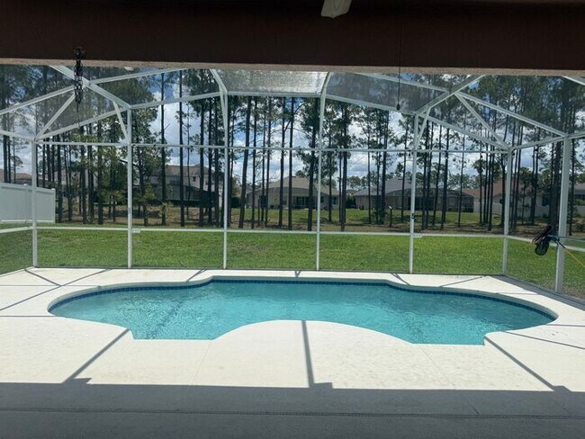 Building Photo - Beautiful Pool Home in Highlands Reserve Golf Community, Davenport