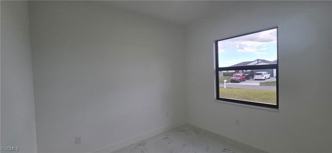 Building Photo - 2013 NE 15th Pl