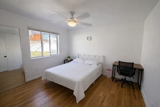 Building Photo - 1509 S Foothill Dr