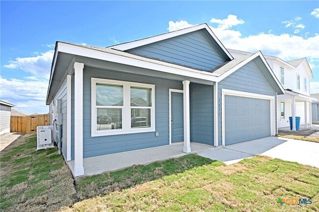 Building Photo - 1811 Lorena Wood