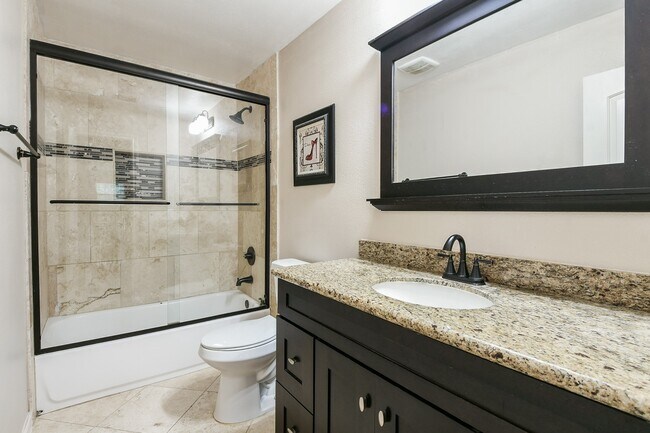 Building Photo - 10506 Chateau Ln