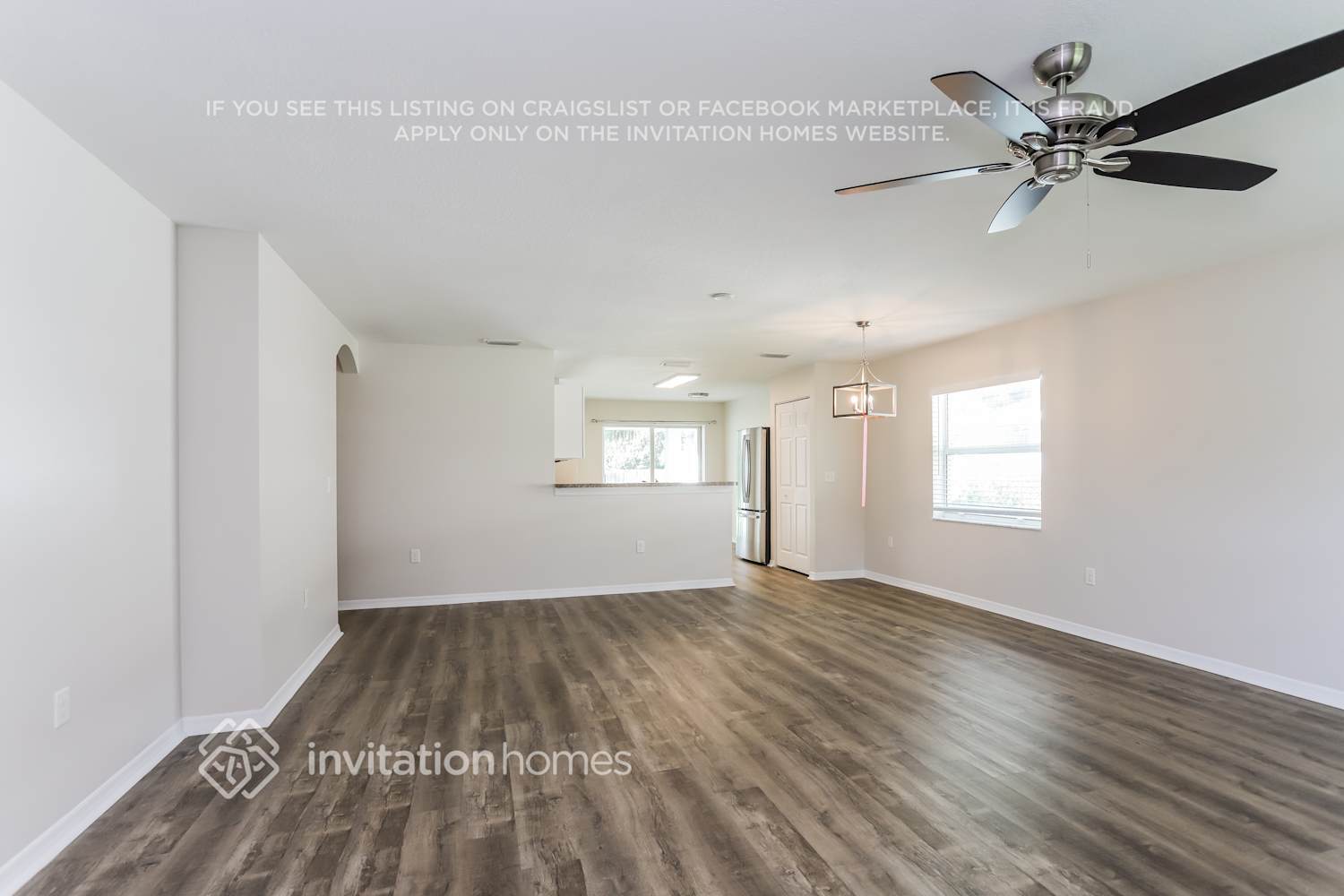 Building Photo - 11118 Hidden Breeze Dr