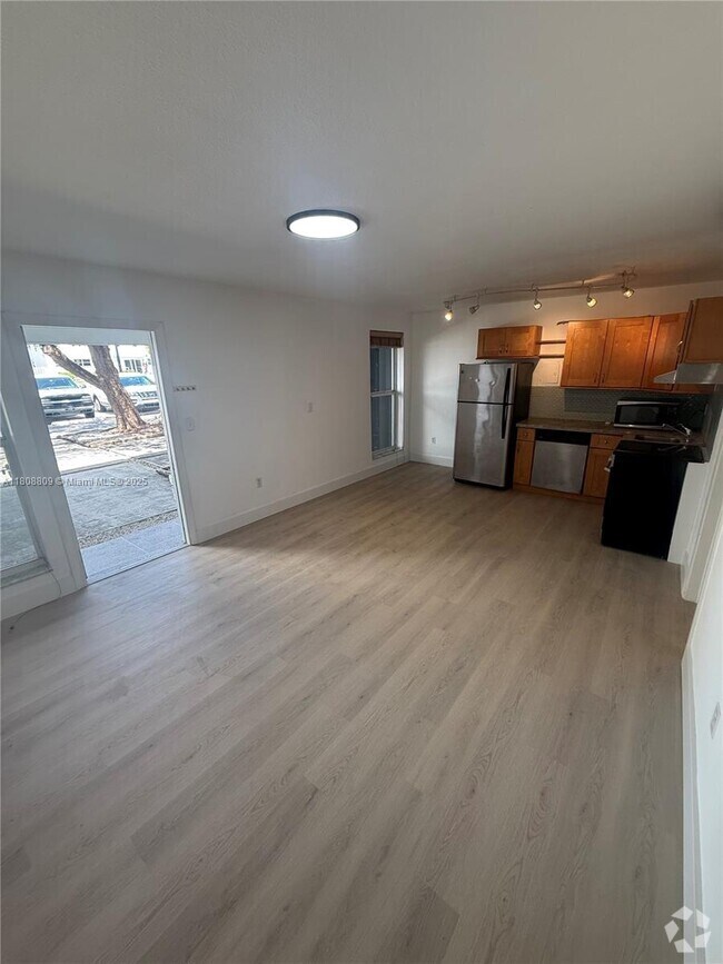 Building Photo - 3071 SW 27th Ave