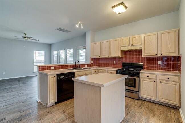 Building Photo - 1102 Black Locust Drive West