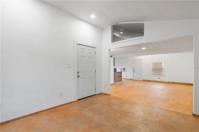 Building Photo - 4414 Diane Dr