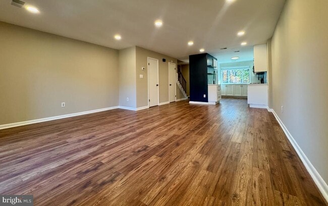 Building Photo - 3885 Steppes Ct