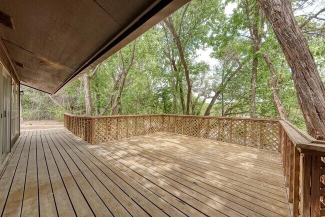Building Photo - 6305 Forest Hills Dr