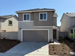 Building Photo - 4 Bed 2.5 Ba 2 Story 2 Car
