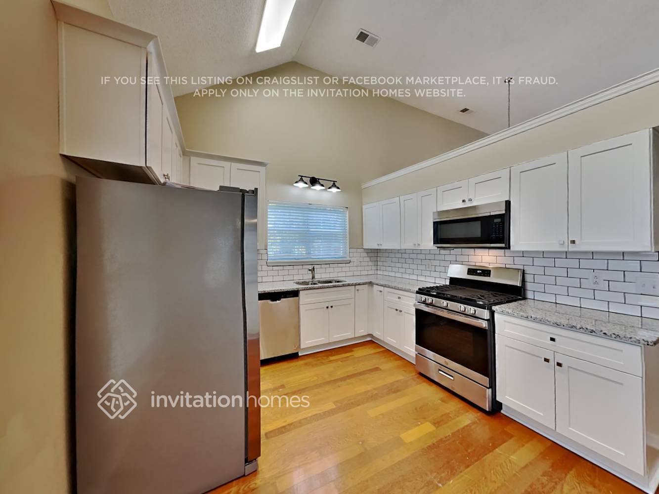 Building Photo - 102 Lakewood Cir Dr