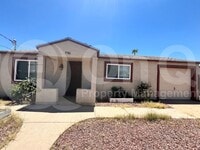 Building Photo - 906 E Halcyon Rd