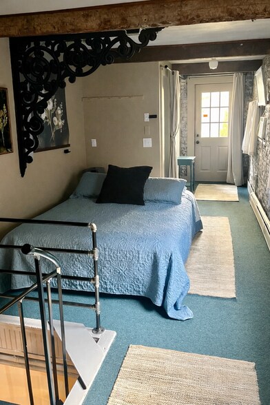 Building Photo - 99 Market St