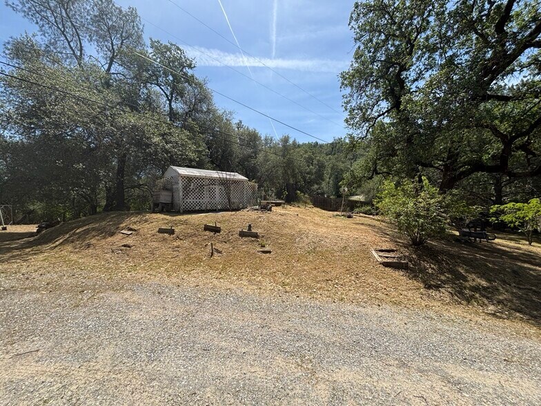 Building Photo - 6540 Browns Rd