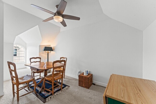 Building Photo - 2222 Nantucket Dr