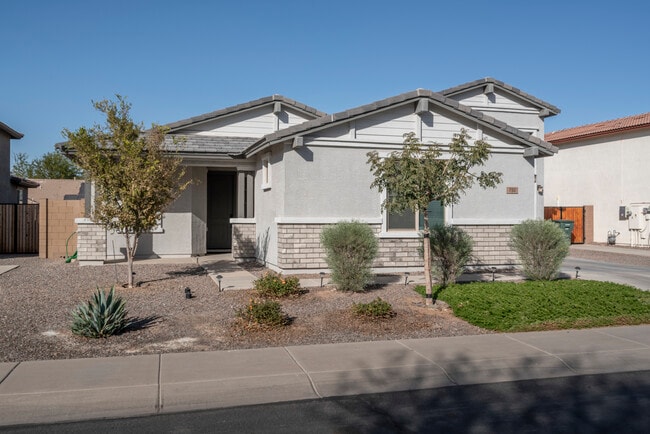 Building Photo - 750 W Torino Pl