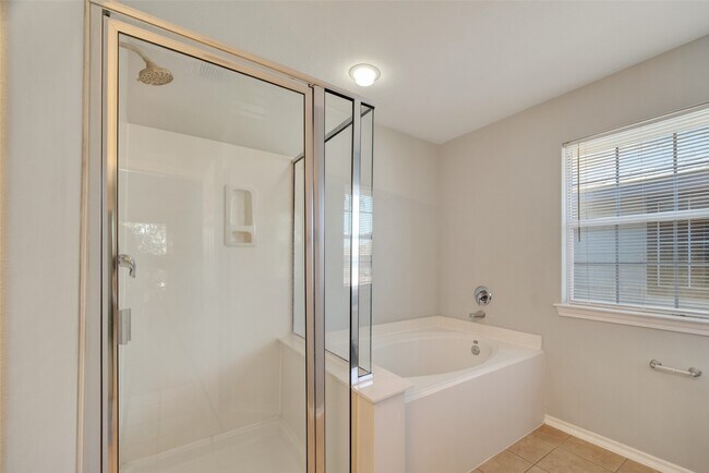 Building Photo - 3218 Pearl Bluff Ln