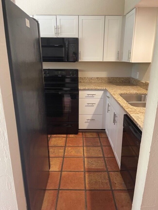 Building Photo - 2 Bed 2 Bath near Old Town Scottsdale