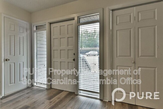 Building Photo - 301 Harbor Heights Dr