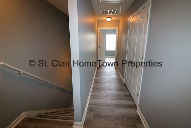 Building Photo - Totally Remodeled Tri-Plex in Lincoln School System