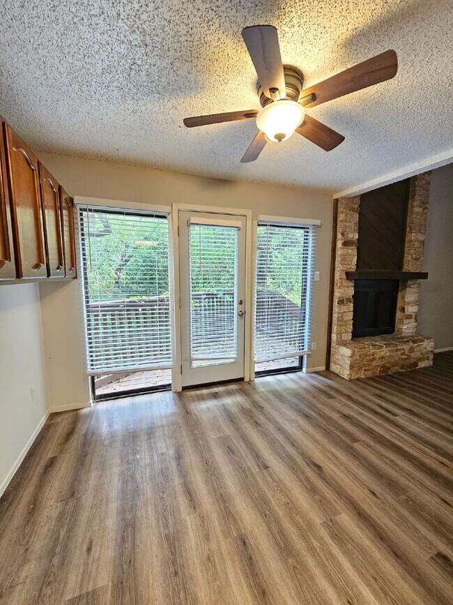 Building Photo - 2502 Jones Rd