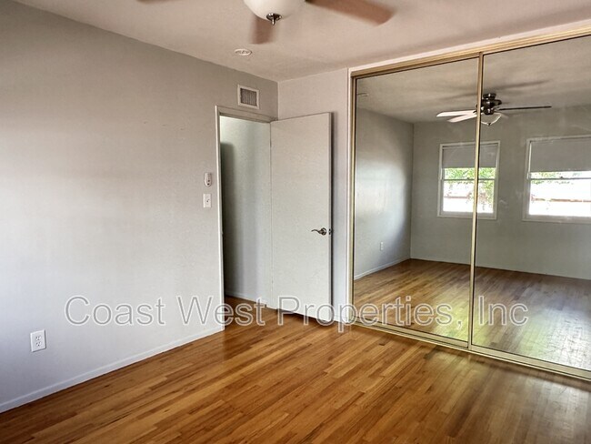 Building Photo - 4727 Glacier Ave