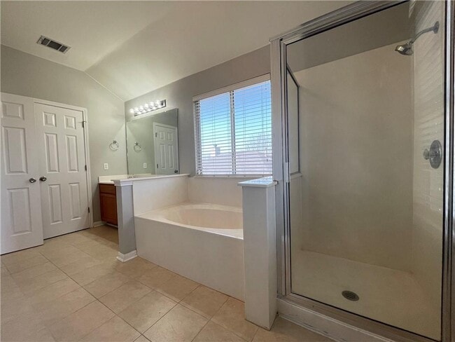 Building Photo - 110 Cotton Creek Way