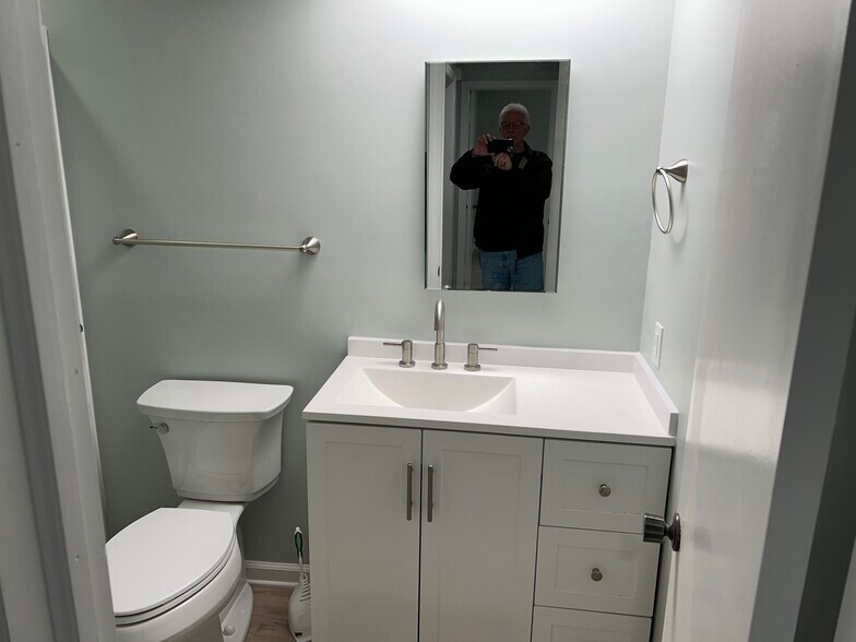 Building Photo - 2604 W Riggin Rd