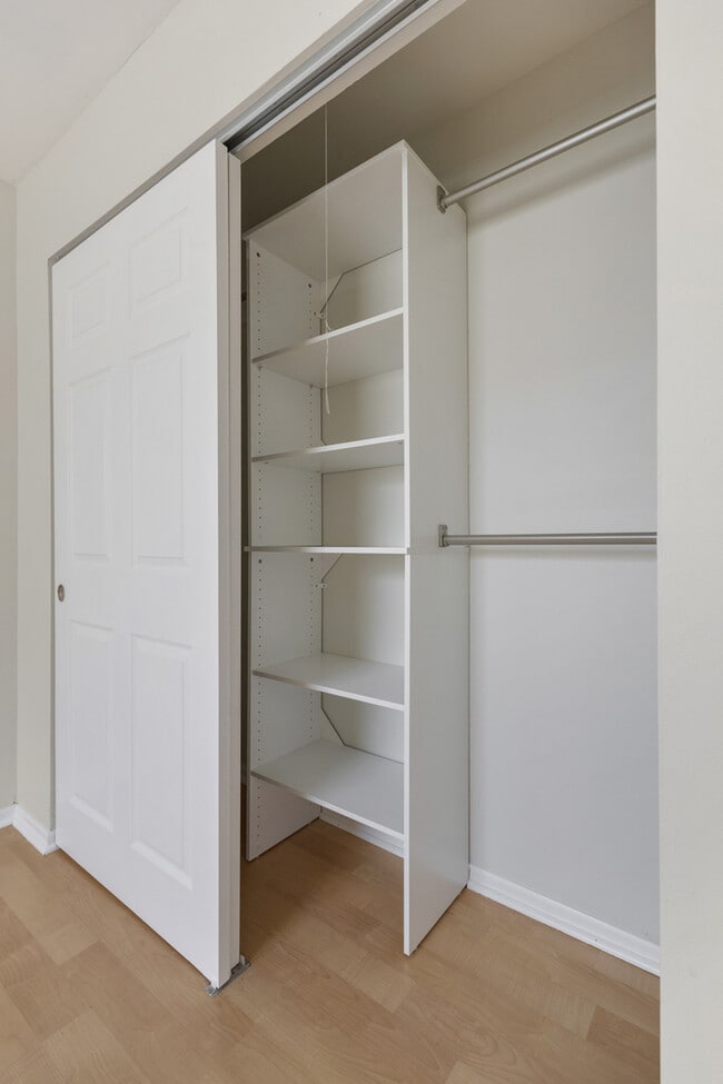 Building Photo - 86 Gant Cir