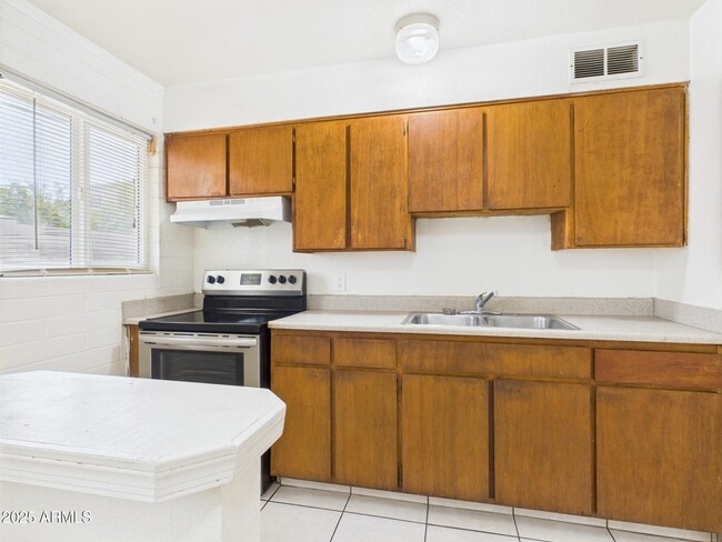 Building Photo - 3027 N 37th St