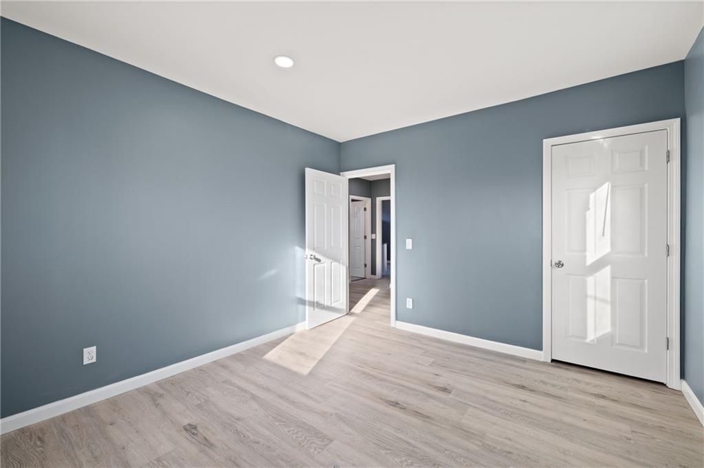 Building Photo - 18 Loreto St