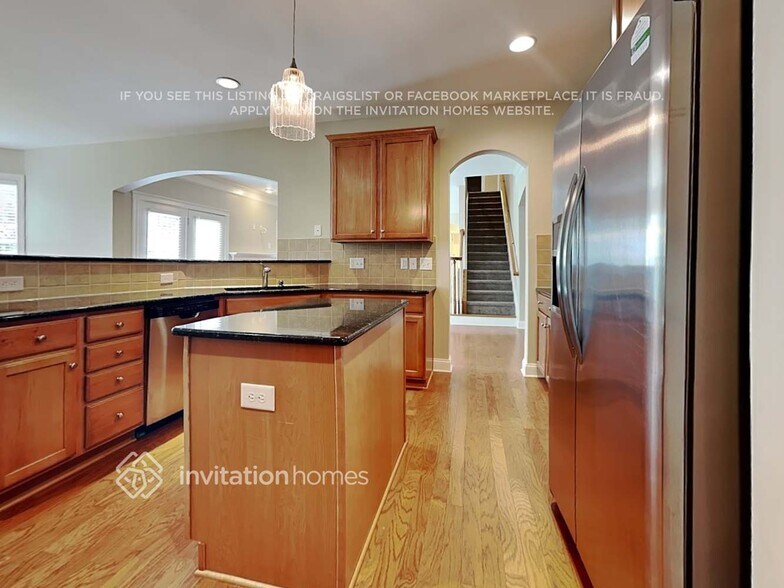 Building Photo - 8426 Fairlight Dr