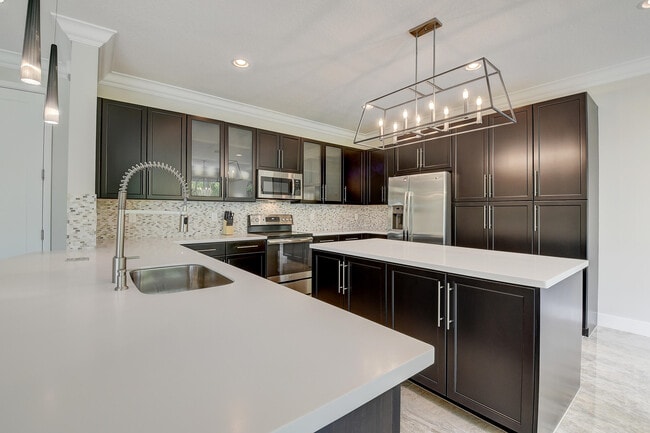 Building Photo - 9748 Celtic Sea Ln