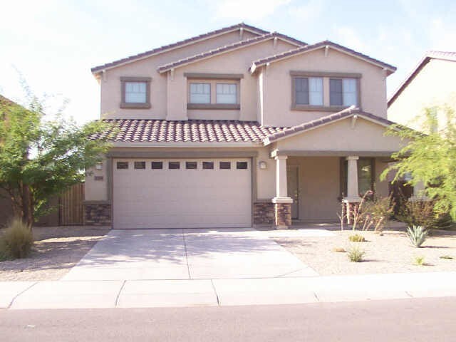 Primary Photo - Charming 5 Bed 3 Bath Home in good communi...