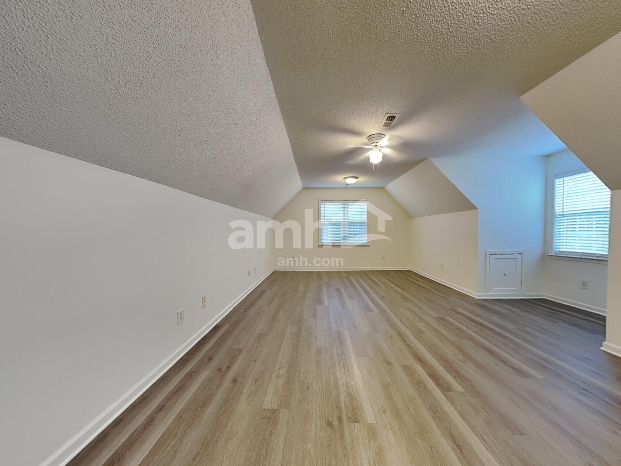 Building Photo - 8505 Rockcliff Rd