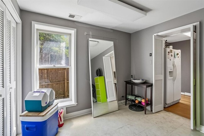Building Photo - Amazing 5BR/3BA Home in Bethesda,MD - Ready early July!
