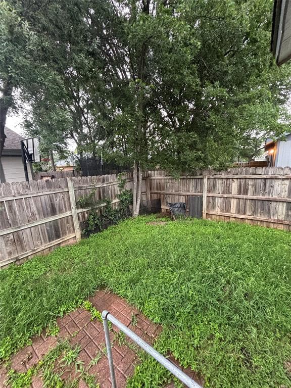 Building Photo - 515 Luther Dr