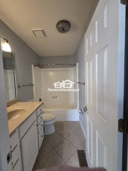 Building Photo - 935 Quail Meadows Ct