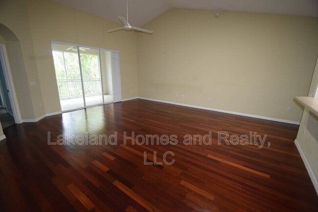Building Photo - 534 Grasslands Village Cir