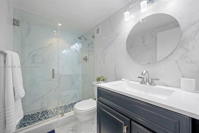 Building Photo - 3725 S Ocean Dr