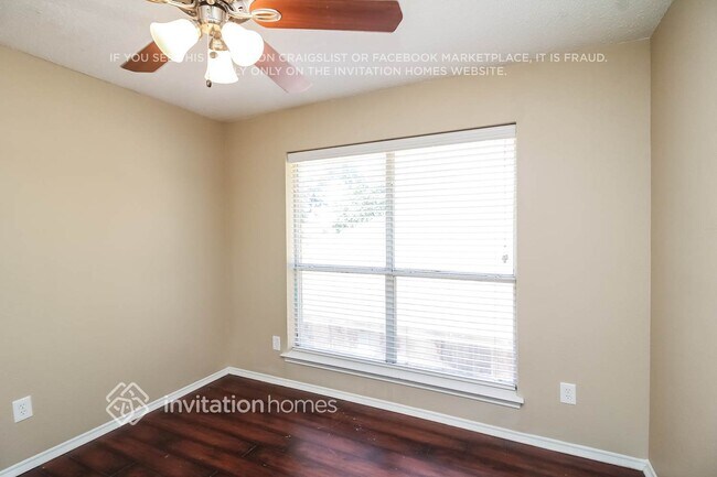 Building Photo - 2837 Perrine Pl