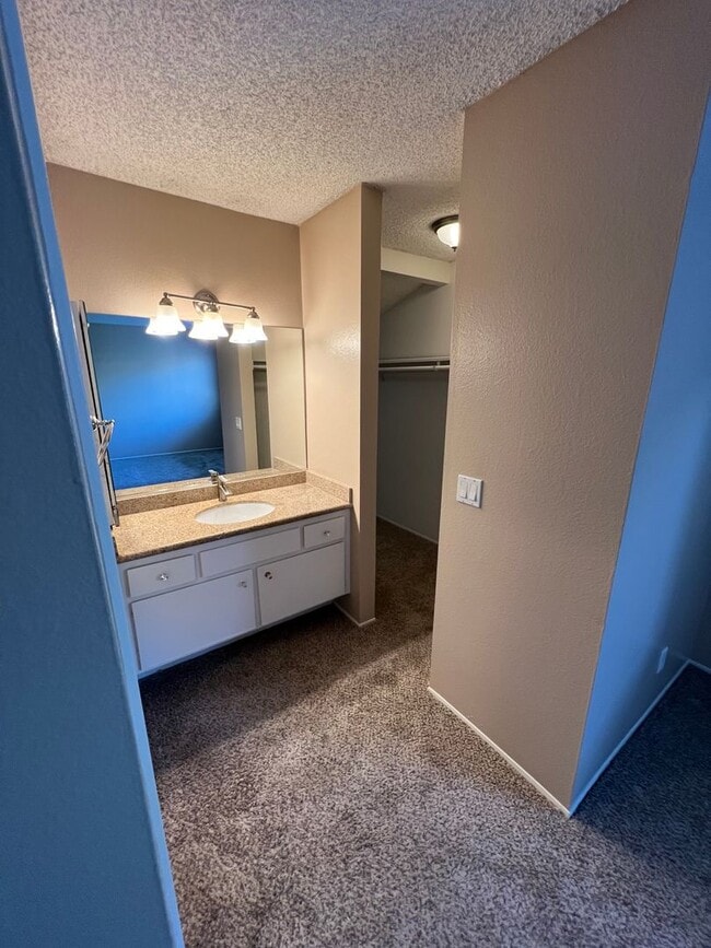 Building Photo - 8081 Hillandale Dr