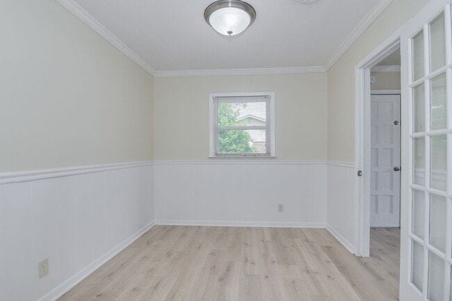 Building Photo - 3 Bedroom Ranch