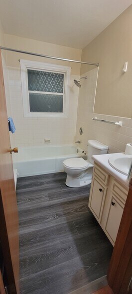 Building Photo - 3374 Stein Blvd