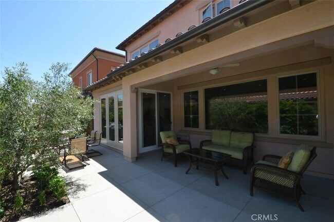 Building Photo - 51 Lupari-