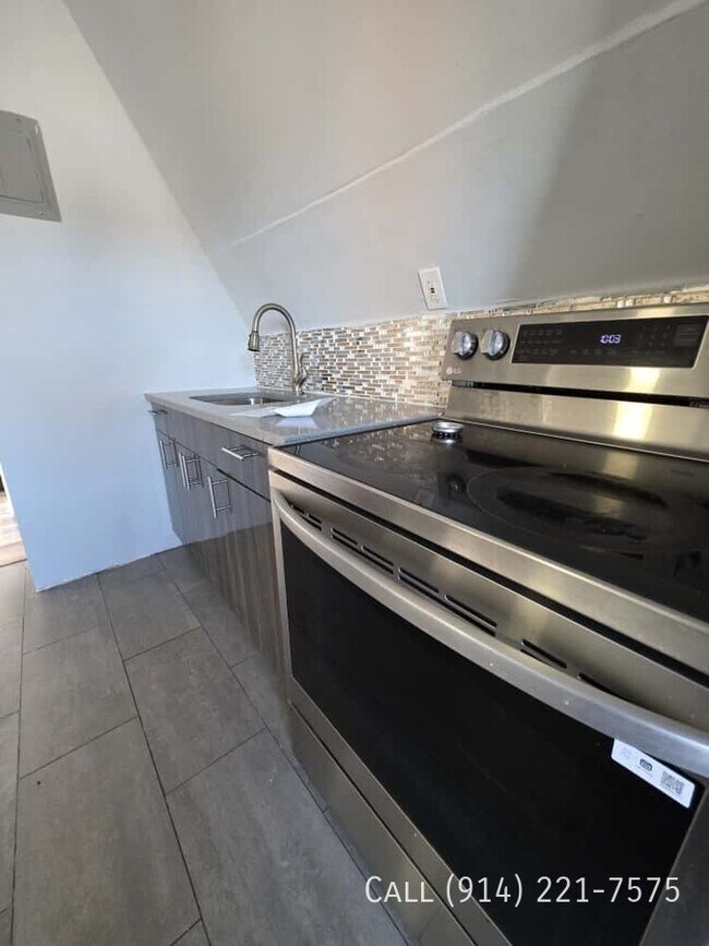 Building Photo - 157 Buena Vista Ave