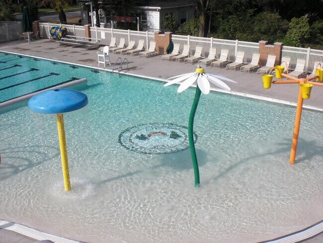 City Pool free to residents - 25 Wellesley Dr